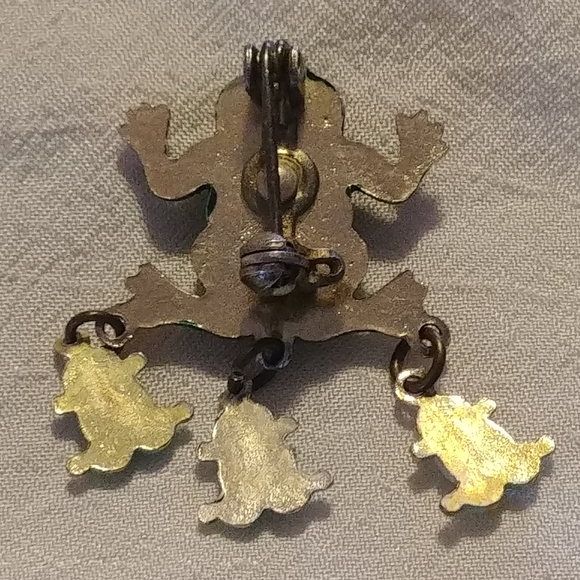 Little Froggy Brooch with Babies - Picture 2 of 2